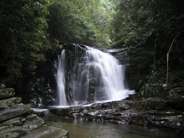 Đường mòn Ngũ Hồ