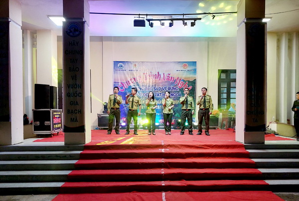 Vườn quốc gia Bạch Mã phối hợp với UBND xã Lộc Trì, UBND thị trấn Phú Lộc và hạt kiểm lâm huyện Phú Lộc tổ chức đêm văn nghệ 
